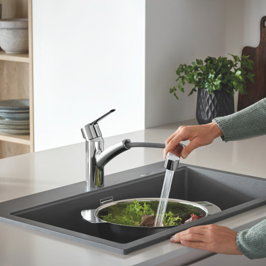 Кухонный смеситель с выдвижным изливом Grohe QuickFix Start 30531001