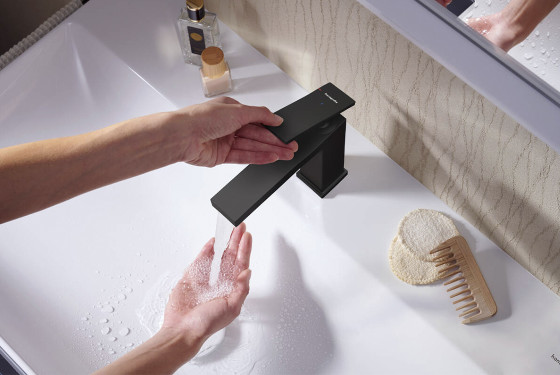 Смеситель для раковины Hansgrohe Tecturis E 110 CoolStart без донного клапана, матовый черный (73012670)