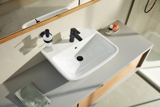 Дозатор для рідкого мила Grohe ESSENTIALS 1022572430 чорний матовий