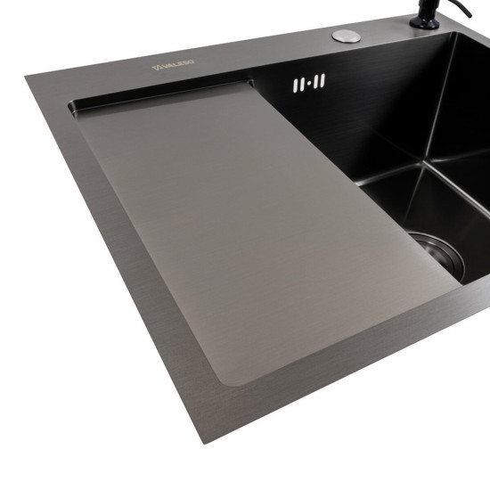 Кухонна мийка Valeso Handmade CM 58x48 R PVD чорна (круглий сифон 3,0/0,8)