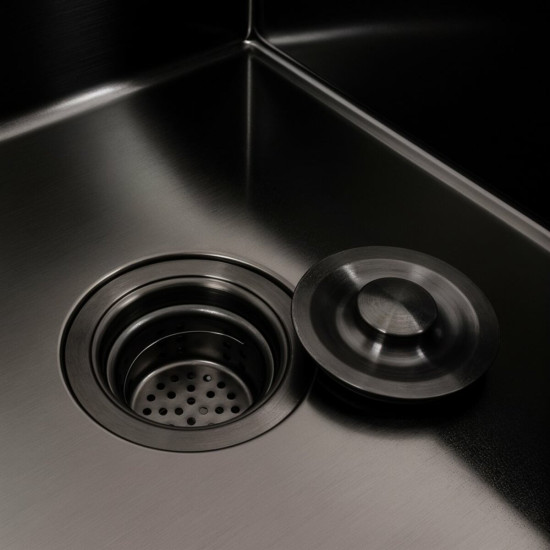 Кухонна мийка Valeso Handmade CM 65x50 R PVD чорна (круглий сифон 3,0/0,8)