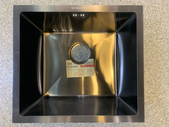 Кухонная мойка Valeso Handmade 48*43 PVD черная монтаж под столешницу (3.0/0.8)