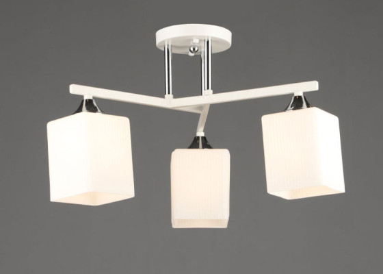 Люстра стельова на 3 плафони Valeso N6788/3 для гостинної спальні Білий хром