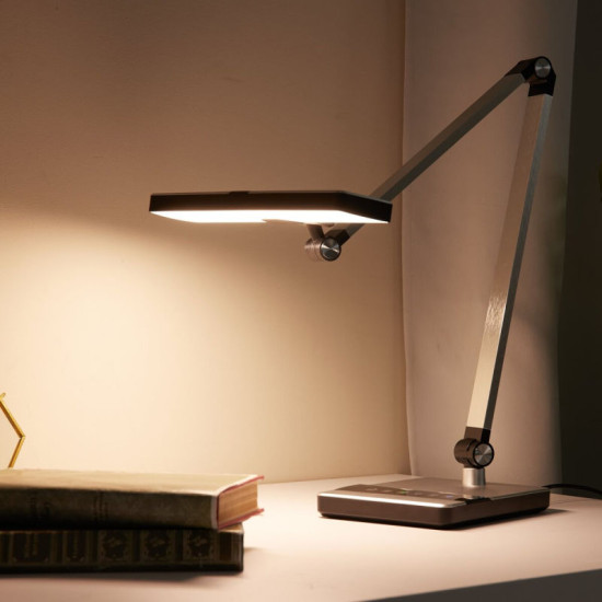 Лампа настольная светодиодная гибкая Sirius BL-1105-C серебристая